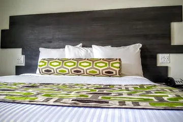 Jewel City Inn