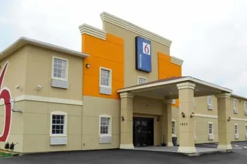 Motel 6 Jourdanton TX