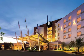 Renaissance by Marriott Boston Patriot Place Hotel