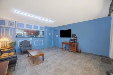 Mayfair Inn