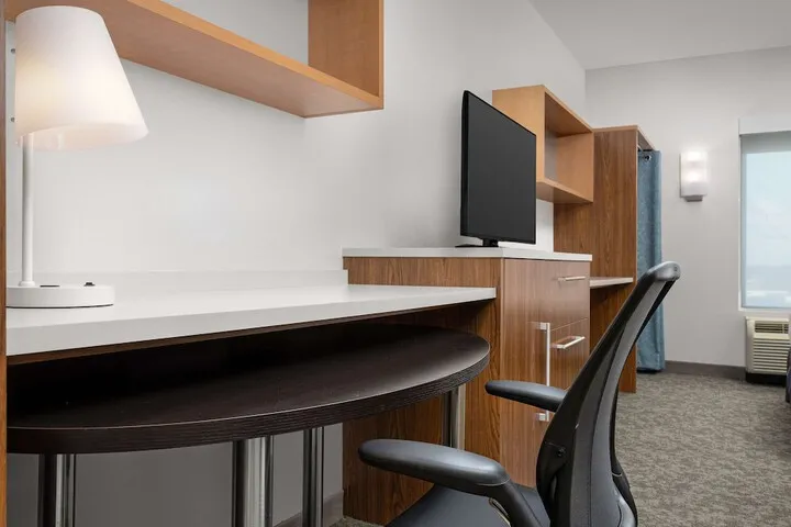 Room 5 of 31