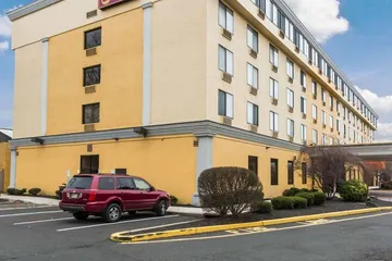 Clarion Hotel Somerset - New Brunswick
