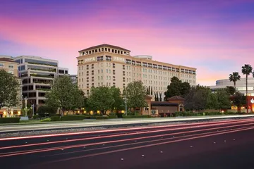 Juniper Hotel Cupertino Curio Collection by Hilton