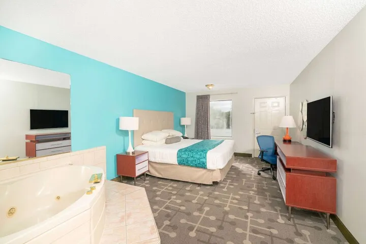 Room 3 of 11