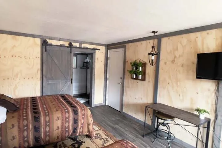 Room 3 of 34