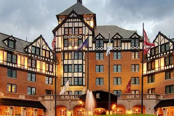 Hotel Roanoke & Conference Center Curio Collection by Hilton