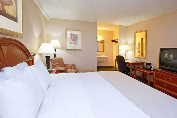 Room 5 of 31