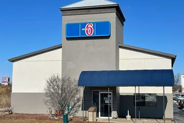 Motel 6 Green Bay WI - Lambeau