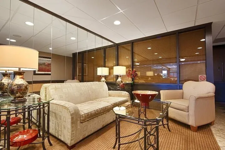 Hotel Interior 4 of 46