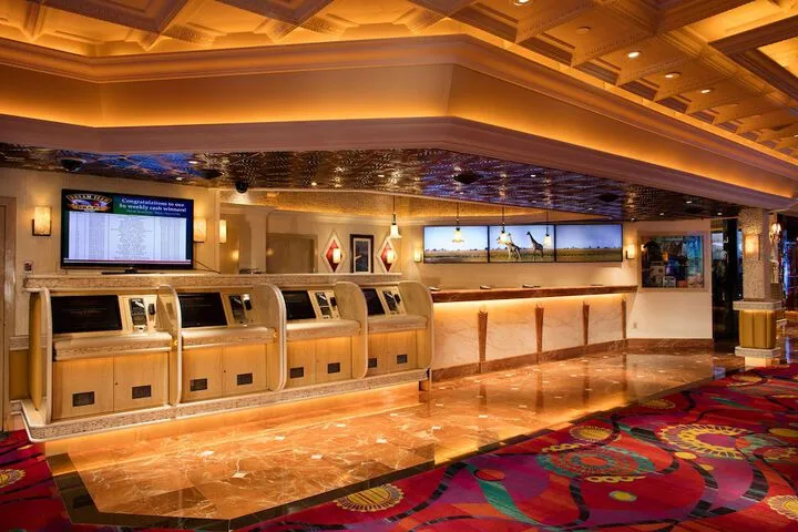 Check-in/check-out kiosk