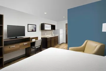 WoodSpring Suites Broken Arrow