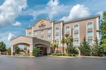 Comfort Suites Flowood - Jackson Airport (must meet transportation requirement)