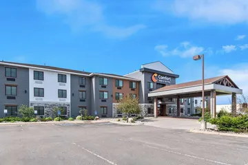 Comfort Inn & Suites Mountain Iron and Virginia