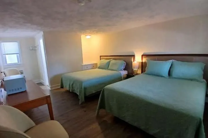 Room 3 of 61