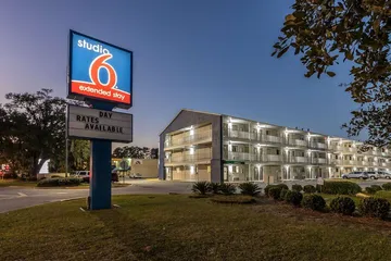 Studio 6 Extended Stay - Savannah GA