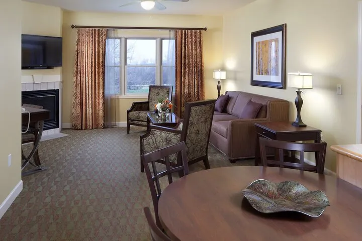 Room 3 of 35
