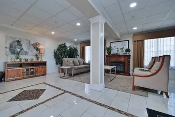 Red Lion Inn & Suites Auburn