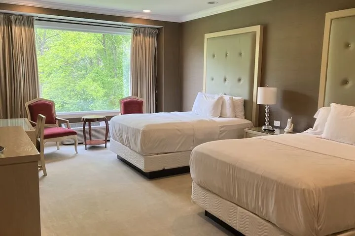 Room 3 of 12