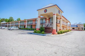 OYO hotel Greensboro east I 40