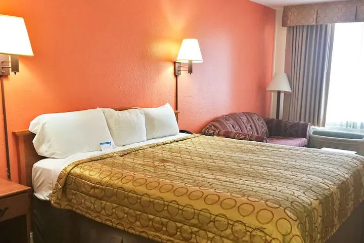 Room 5 of 49
