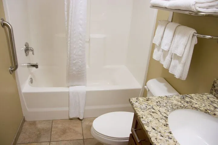 Room 4 of 52