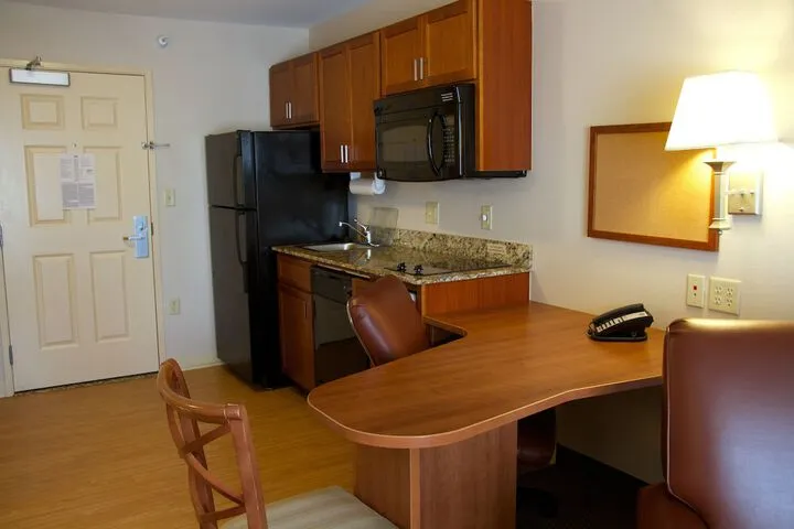 Room 3 of 52