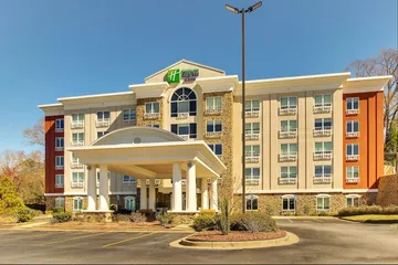Holiday Inn Express & Suites Columbus – Fort Benning Maingate by IHG