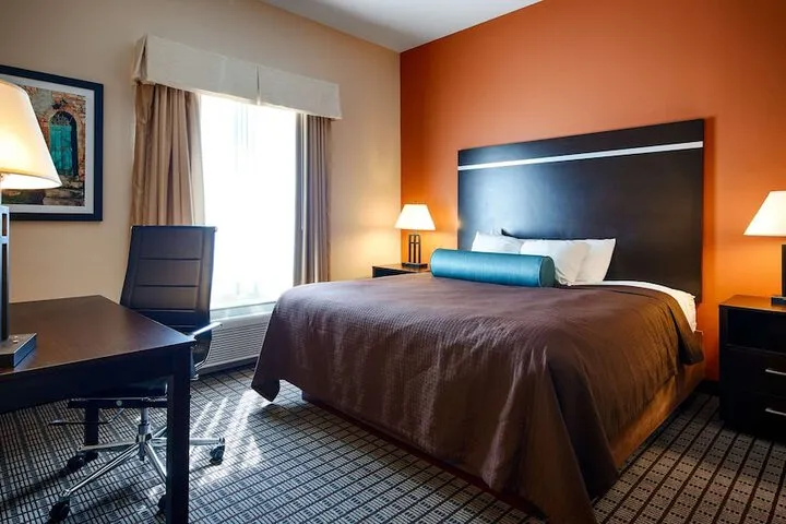 Room 4 of 19