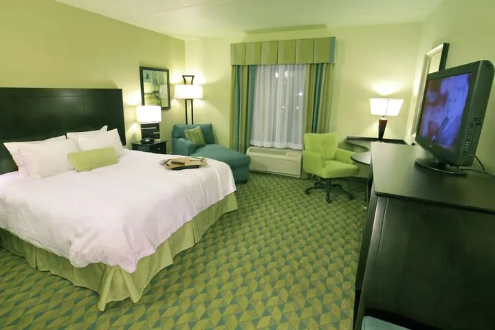Room 2 of 30