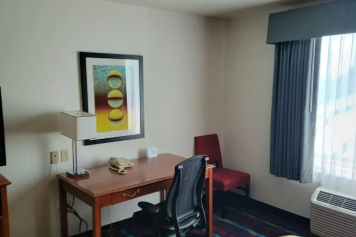 Room 5 of 22