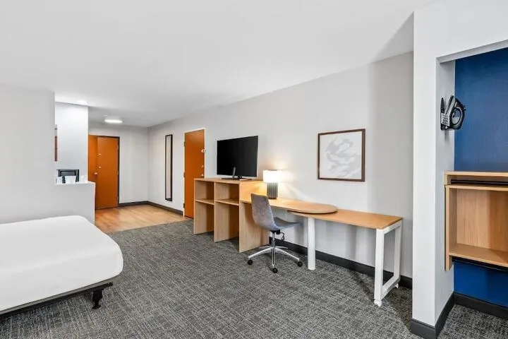 Room 3 of 29