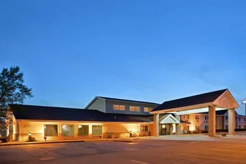 AmericInn by Wyndham Marshall