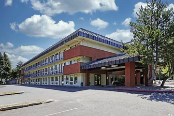 Olympic Inn & Suites