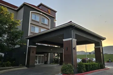 La Quinta Inn & Suites by Wyndham Lawton / Fort Sill
