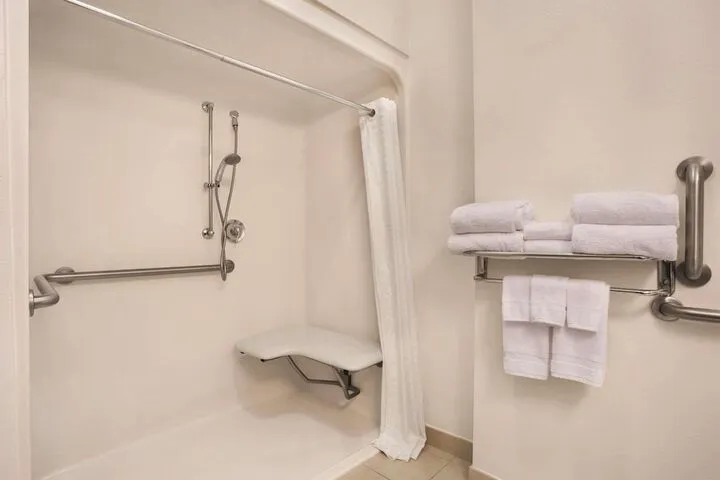 Room 5 of 19
