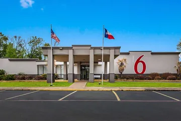 Motel 6 Henderson TX