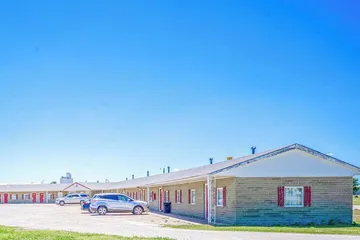 Green Acre Motel by OYO Near Rush County Airport