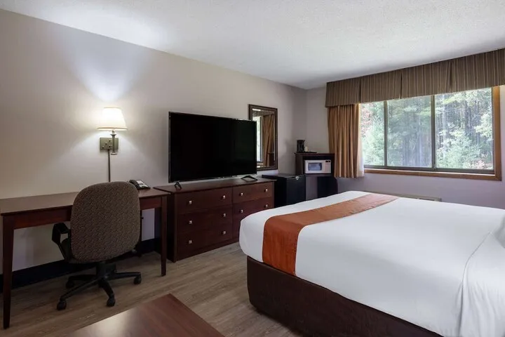 Room 5 of 38