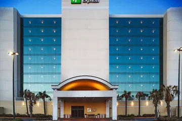 Holiday Inn Express & Suites VA Beach Oceanfront by IHG