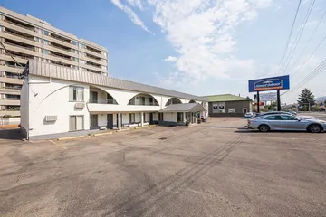 Howard Johnson by Wyndham Downtown Kamloops