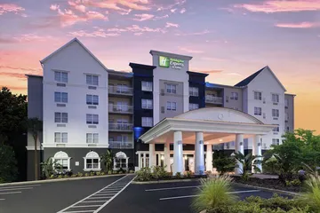 Holiday Inn Express & Suites Lakeland North - I-4 by IHG