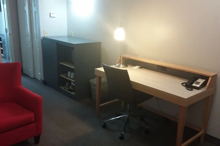 Room 4 of 22