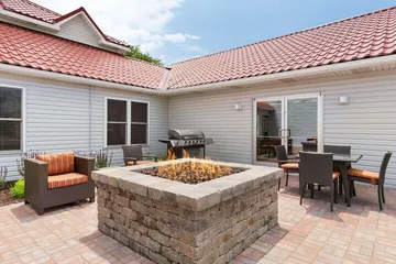 Country Inn & Suites by Radisson Holland, MI