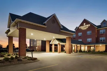 Country Inn & Suites by Radisson Coralville, IA