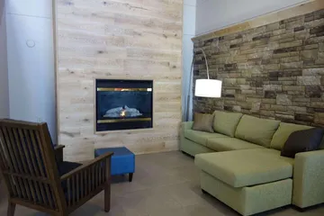 Country Inn & Suites by Radisson Mason City, IA