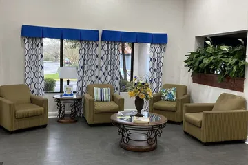 Days Inn & Suites by Wyndham Mobile