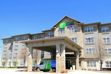 Holiday Inn Express & Suites Chicago West-Roselle by IHG