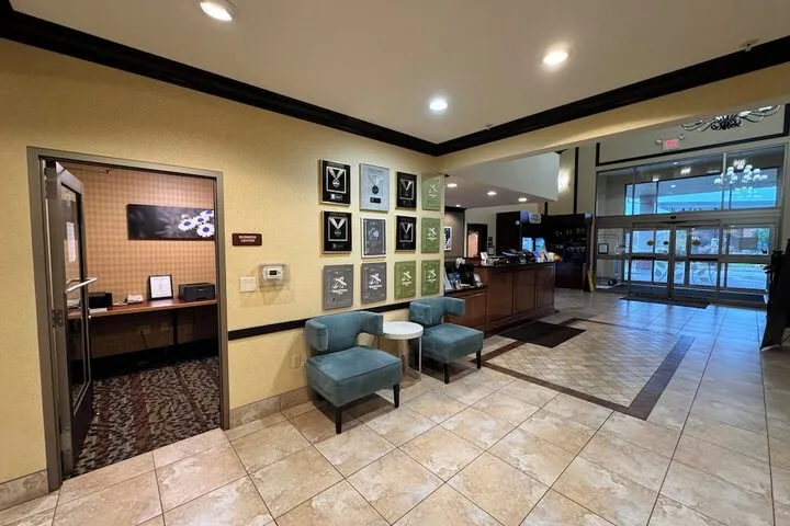 Hotel Interior 4 of 35