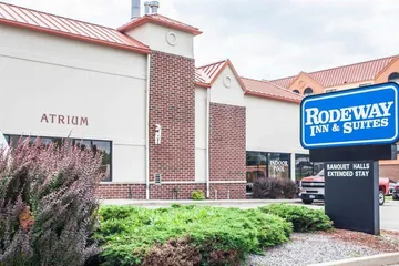 Rodeway Inn & Suites Milwaukee Airport
