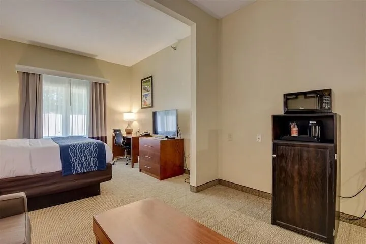 Room 5 of 64